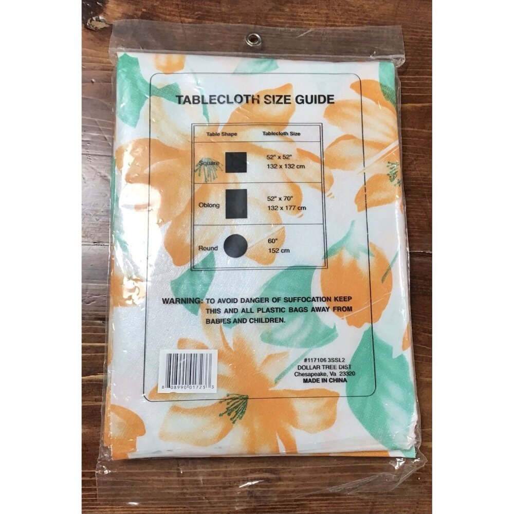 Vintage Tablecloth w/Flannel Backing - Round 60”- New! - Picture 2 of 2
